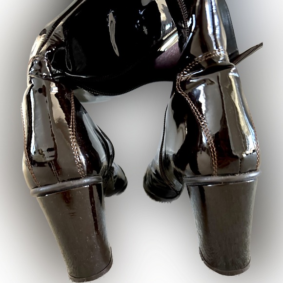 Italian Brown Paten leather boot Size 39 - Picture 3 of 13